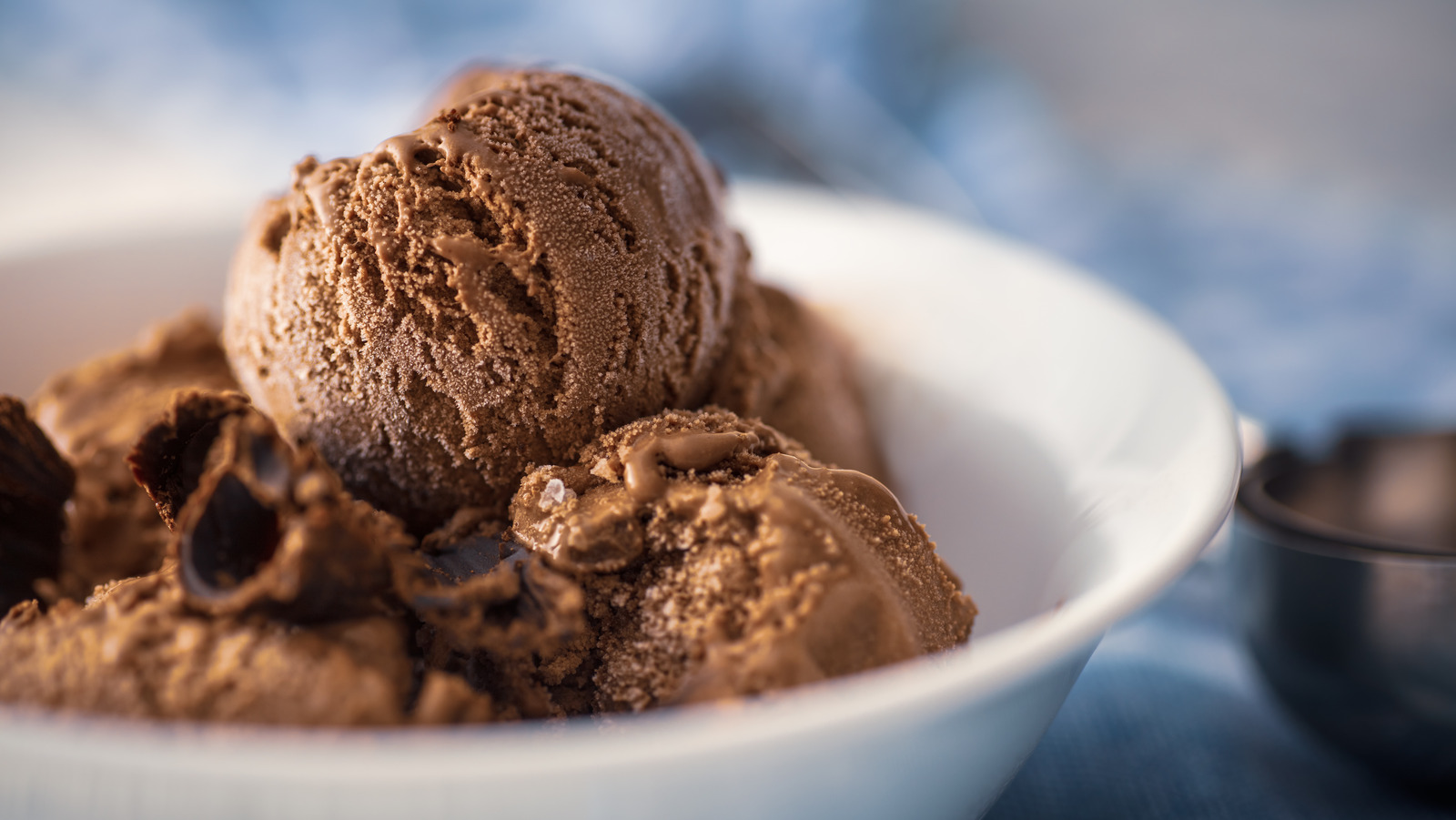 Dutch-Process vs. Natural: Choosing Cocoa for Fudgy Chocolate Ice Cream